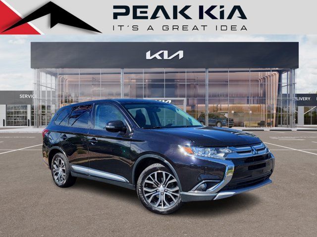 2016 Mitsubishi Outlander SE