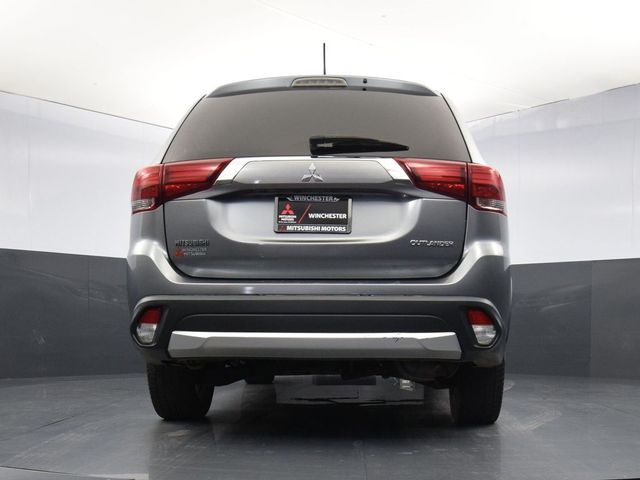 2016 Mitsubishi Outlander SE