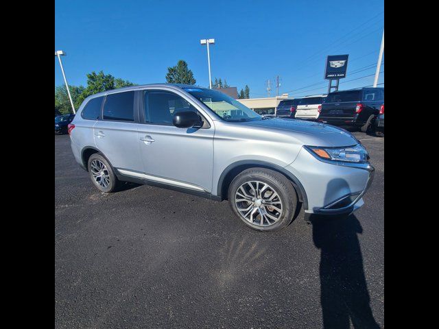 2016 Mitsubishi Outlander ES