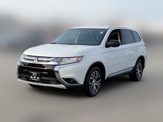 2016 Mitsubishi Outlander ES