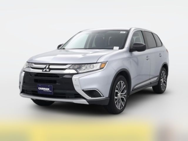2016 Mitsubishi Outlander ES