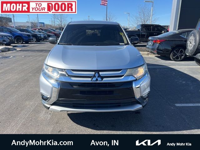 2016 Mitsubishi Outlander ES