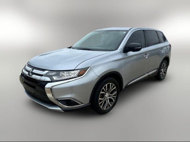 2016 Mitsubishi Outlander ES