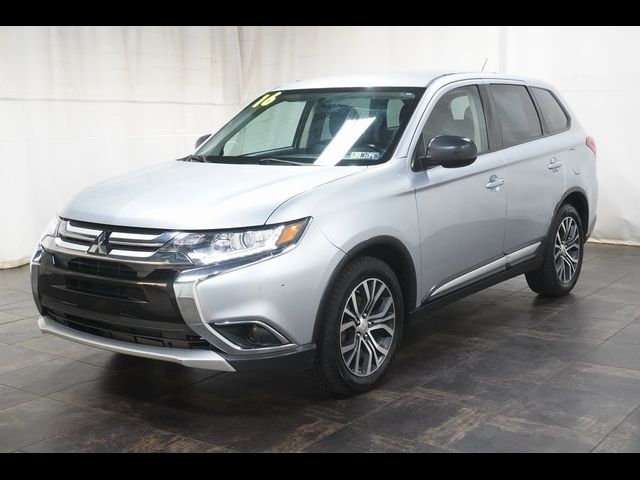 2016 Mitsubishi Outlander ES