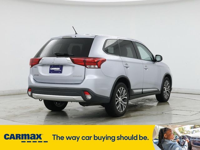 2016 Mitsubishi Outlander ES