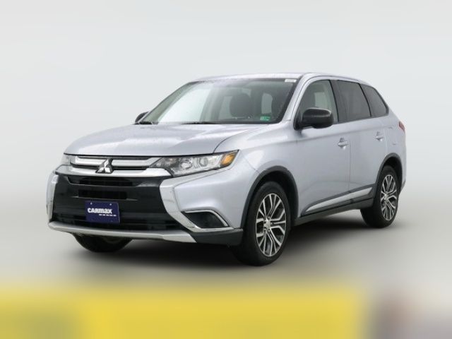 2016 Mitsubishi Outlander ES