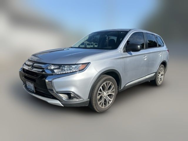 2016 Mitsubishi Outlander SE