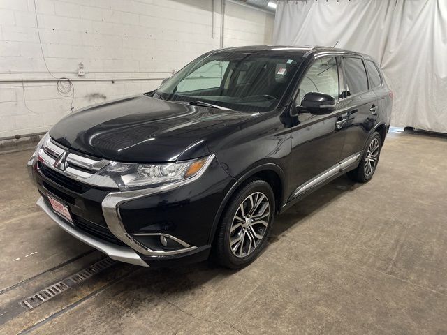 2016 Mitsubishi Outlander ES