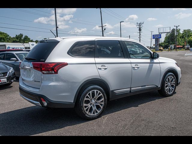 2016 Mitsubishi Outlander ES