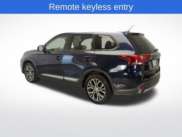 2016 Mitsubishi Outlander SE