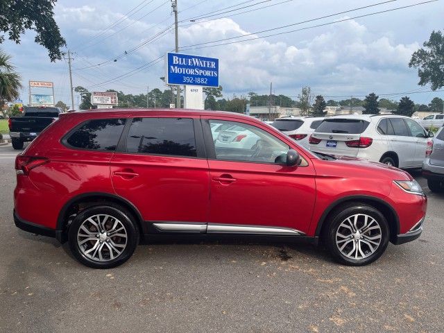 2016 Mitsubishi Outlander ES