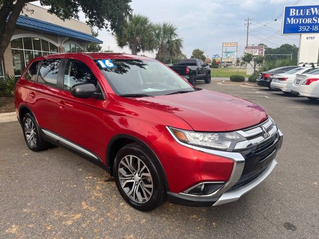 2016 Mitsubishi Outlander ES