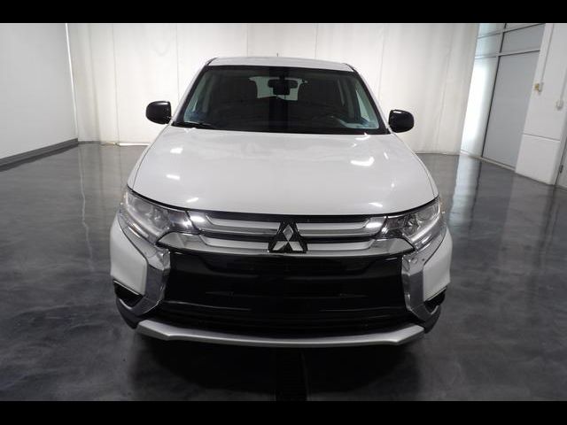 2016 Mitsubishi Outlander ES