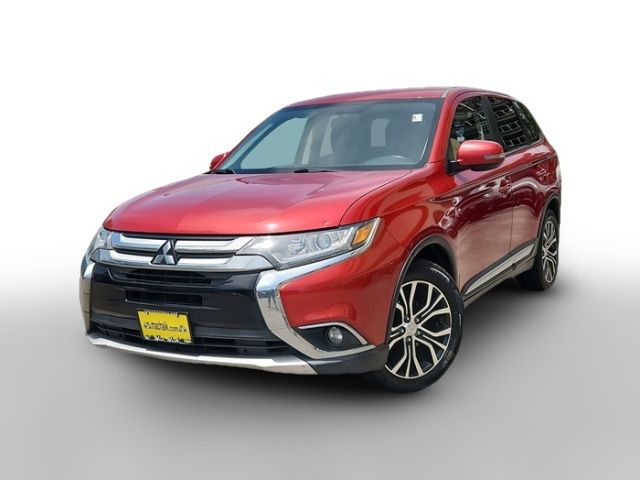 2016 Mitsubishi Outlander SE