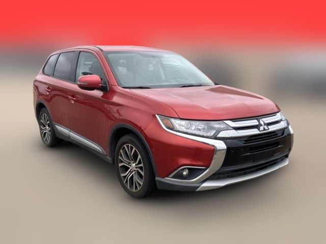 2016 Mitsubishi Outlander SE