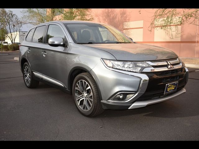 2016 Mitsubishi Outlander SE