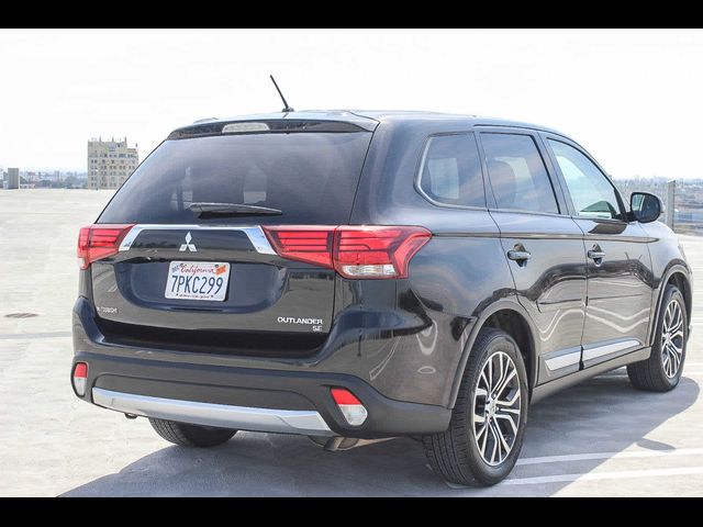 2016 Mitsubishi Outlander SE