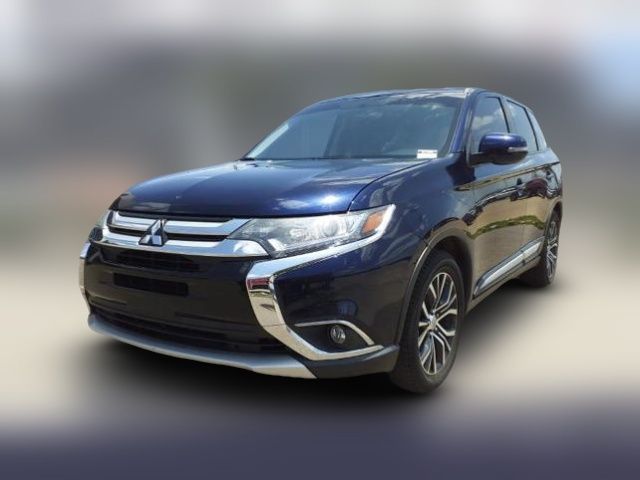 2016 Mitsubishi Outlander SE