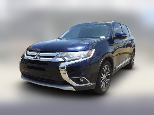 2016 Mitsubishi Outlander SE