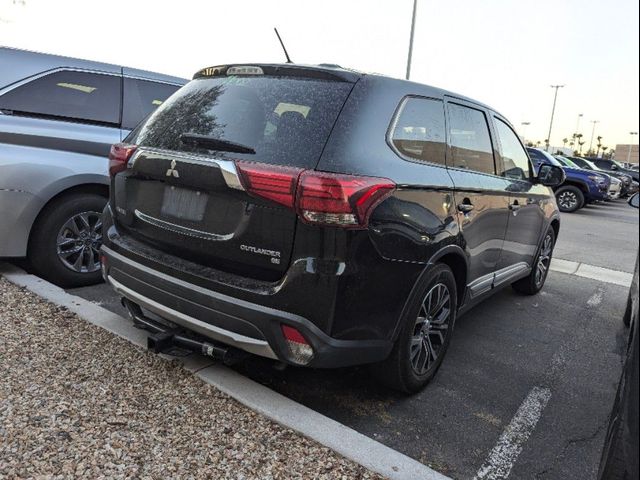 2016 Mitsubishi Outlander SE