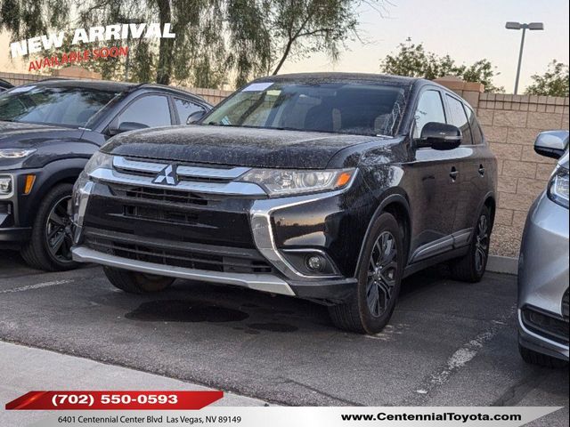 2016 Mitsubishi Outlander SE