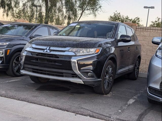 2016 Mitsubishi Outlander SE