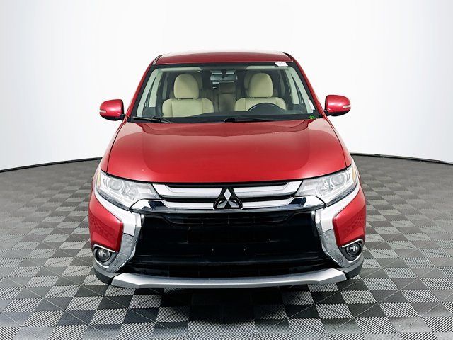 2016 Mitsubishi Outlander SE