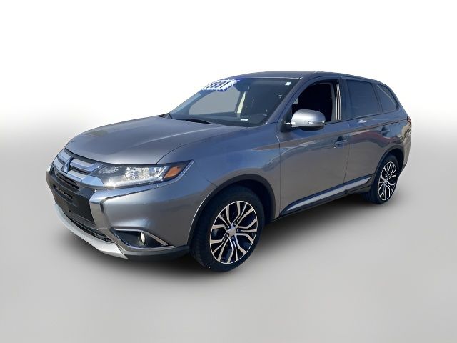 2016 Mitsubishi Outlander SE