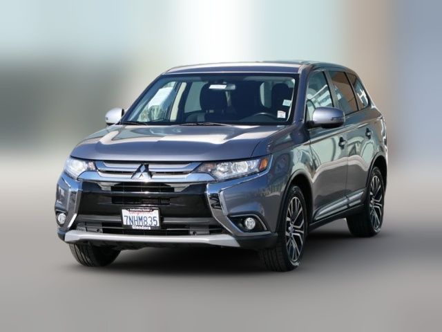 2016 Mitsubishi Outlander SE