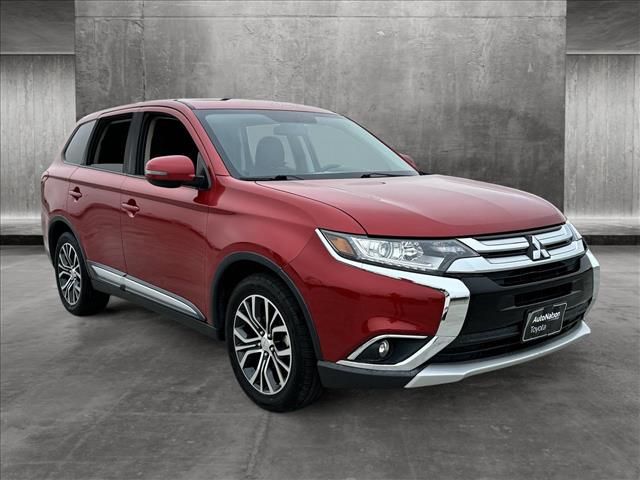 2016 Mitsubishi Outlander SE