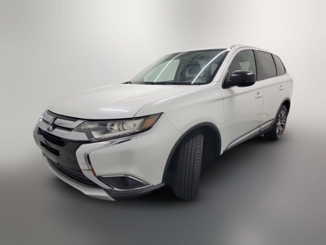 2016 Mitsubishi Outlander SE