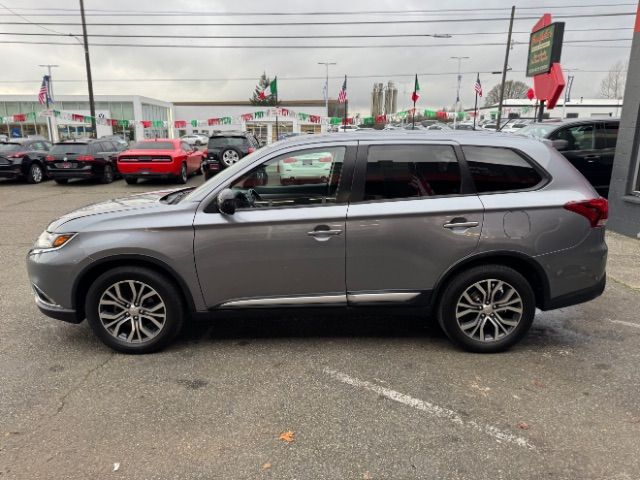 2016 Mitsubishi Outlander SE