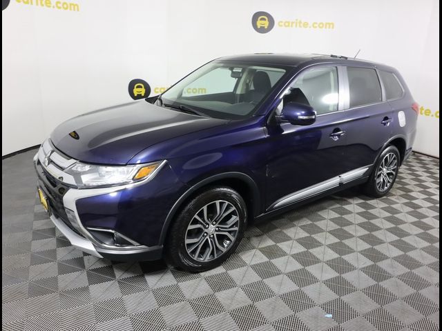 2016 Mitsubishi Outlander SE