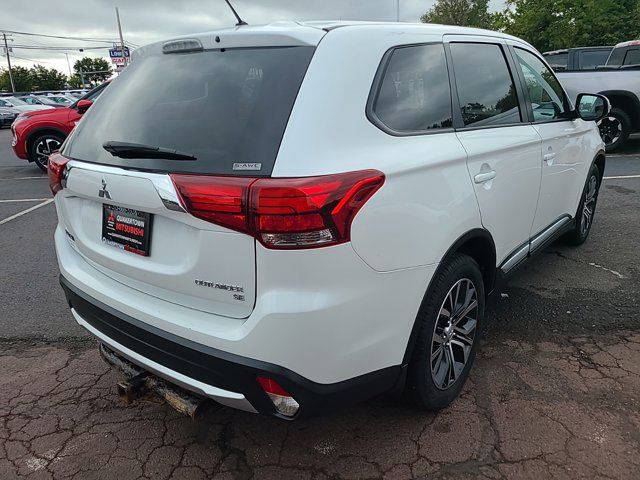 2016 Mitsubishi Outlander SE