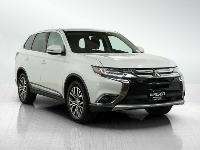 2016 Mitsubishi Outlander SE