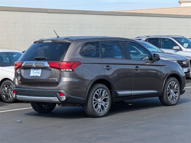 2016 Mitsubishi Outlander SE