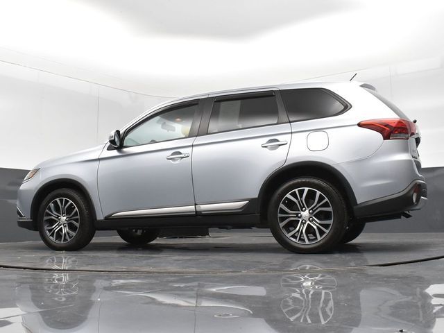 2016 Mitsubishi Outlander SE