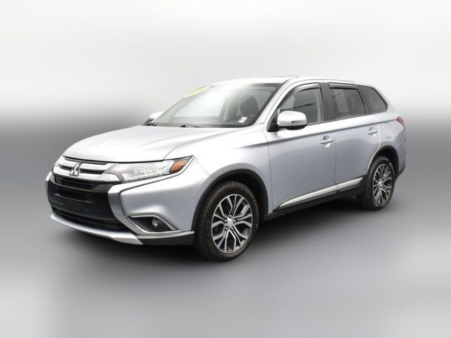 2016 Mitsubishi Outlander SE