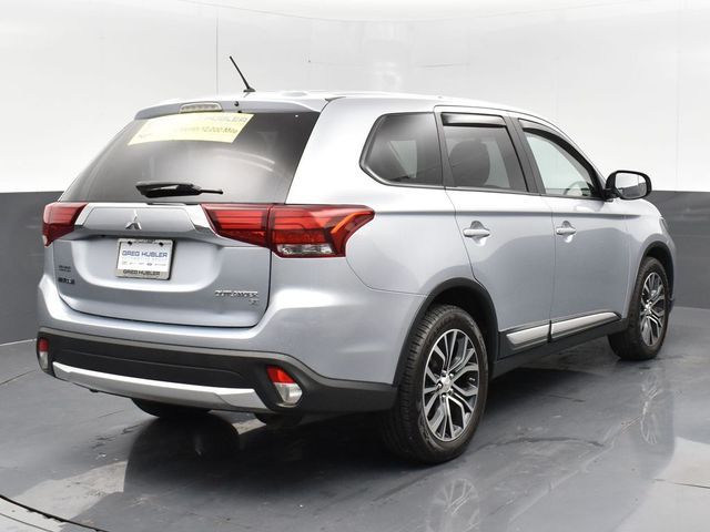 2016 Mitsubishi Outlander SE