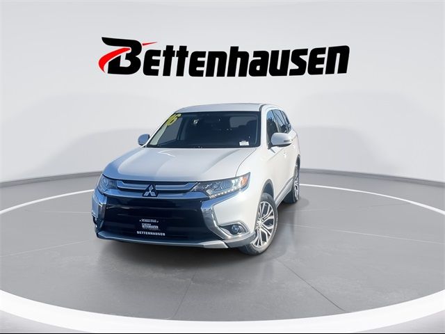 2016 Mitsubishi Outlander ES