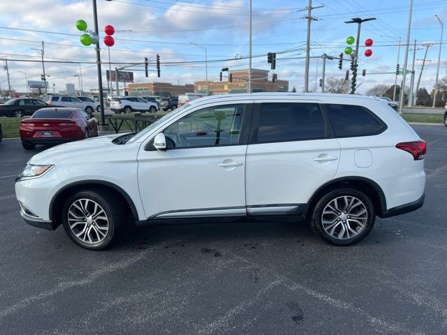 2016 Mitsubishi Outlander ES