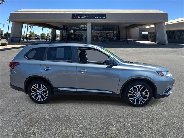 2016 Mitsubishi Outlander SE