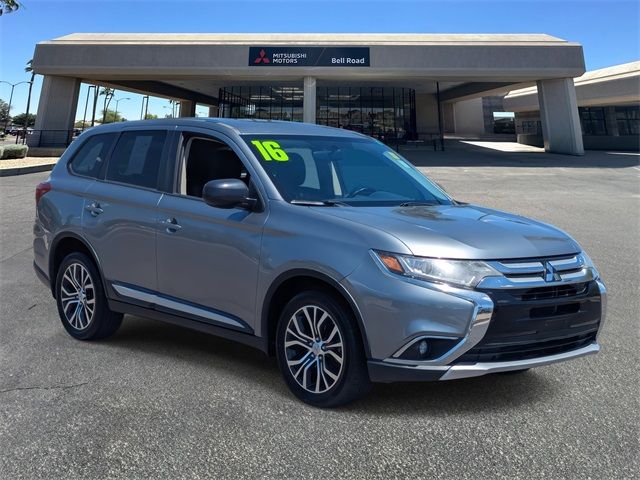 2016 Mitsubishi Outlander SE