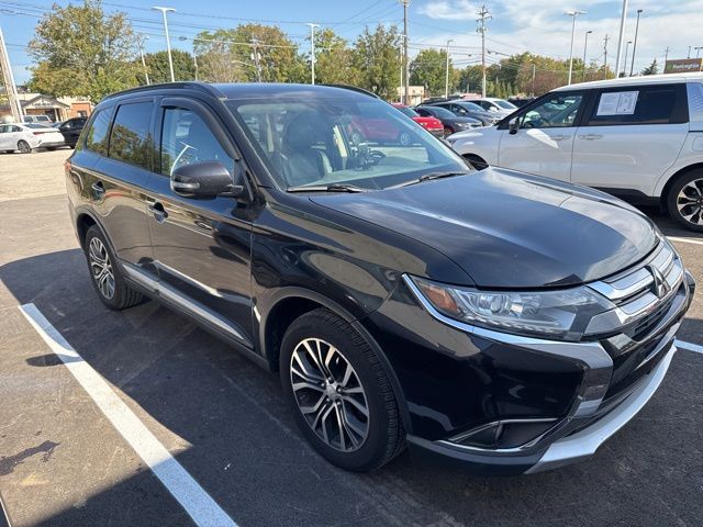 2016 Mitsubishi Outlander 