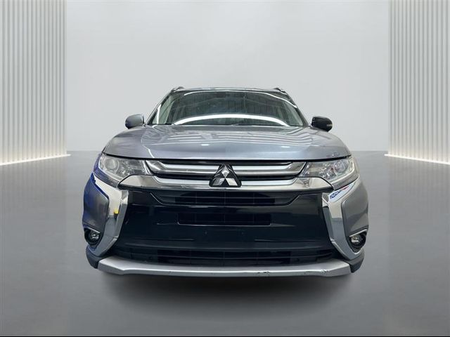2016 Mitsubishi Outlander SE