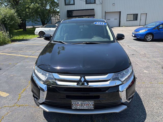 2016 Mitsubishi Outlander SE