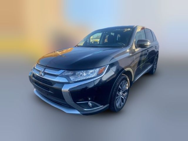 2016 Mitsubishi Outlander SE