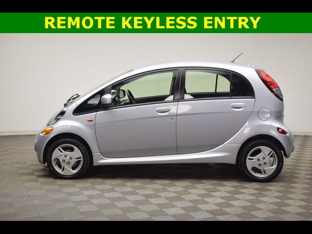 2016 Mitsubishi i-MiEV ES