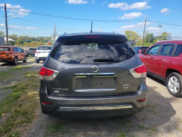 2016 Nissan Pathfinder SV