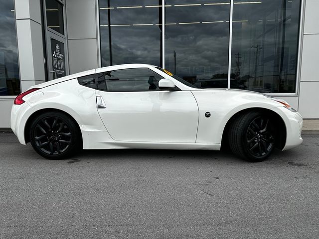 2016 Nissan 370Z Base